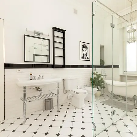 Marszalkowska 58 - Classy Two Bedroom With Balcony By Renters