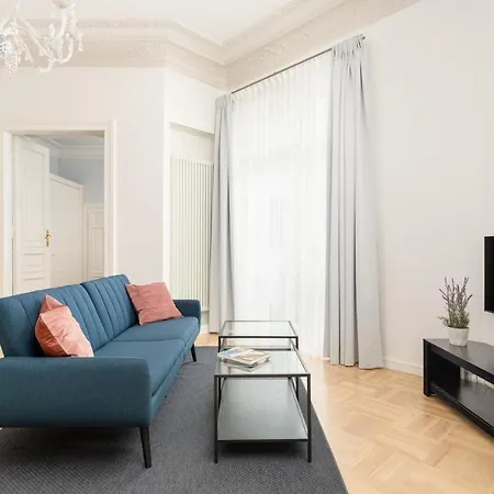 Апартаменты Marszalkowska 58 - Classy Two Bedroom With Balcony By Renters