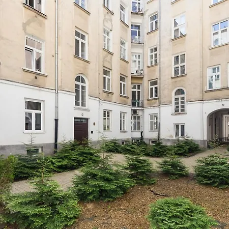 Marszalkowska 58 - Classy Two Bedroom With Balcony By Renters Варшава